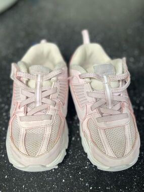 Nike Kids Light Pink Mesh & Leather Athletic Sneakers